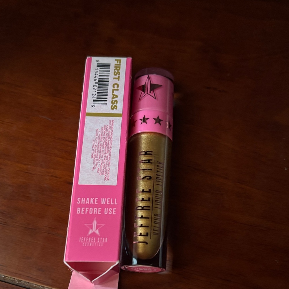 Jeffree Star velor liquid lipstick- first class